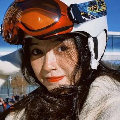 在山中见面